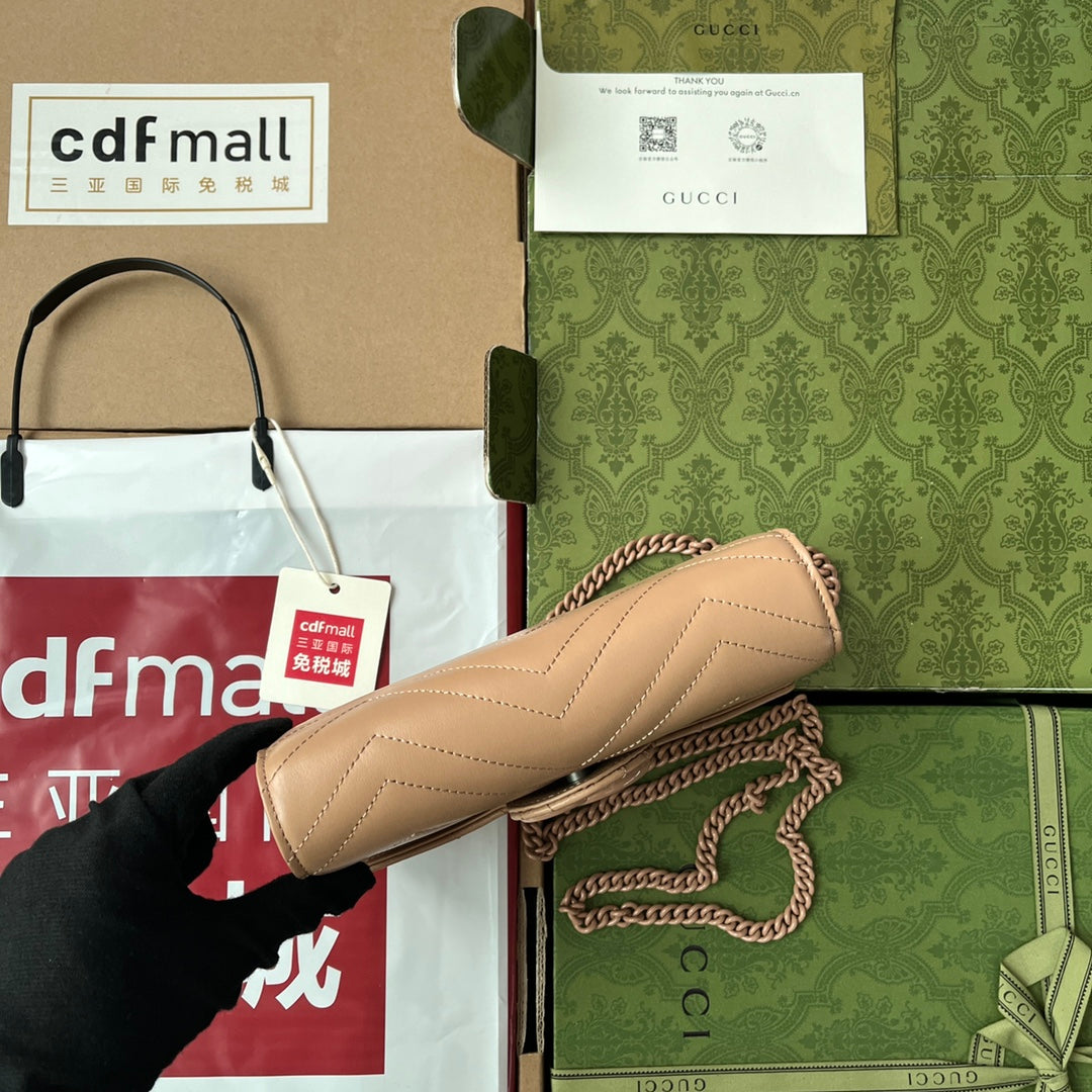 マーモント キルティングハンドバッグ 20 ベージュカーフスキン