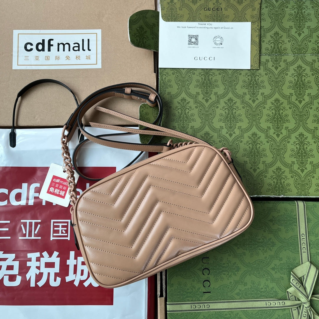 マーモント ショルダーバッグ 24 ベージュカーフスキン