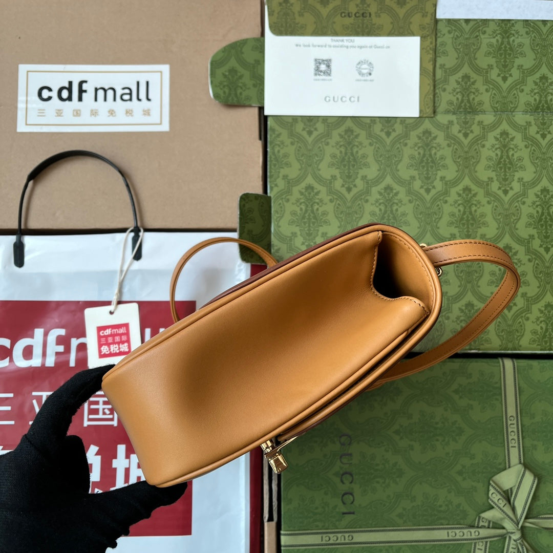 乗馬スタイル ショルダーバッグ 21インチ ブラウンカーフスキン ゴールド金具