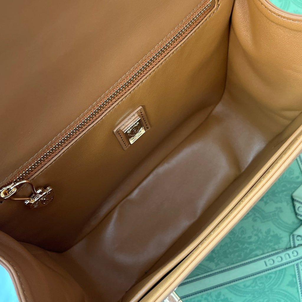 乗馬スタイル ショルダーバッグ 21インチ ブラウンカーフスキン ゴールド金具