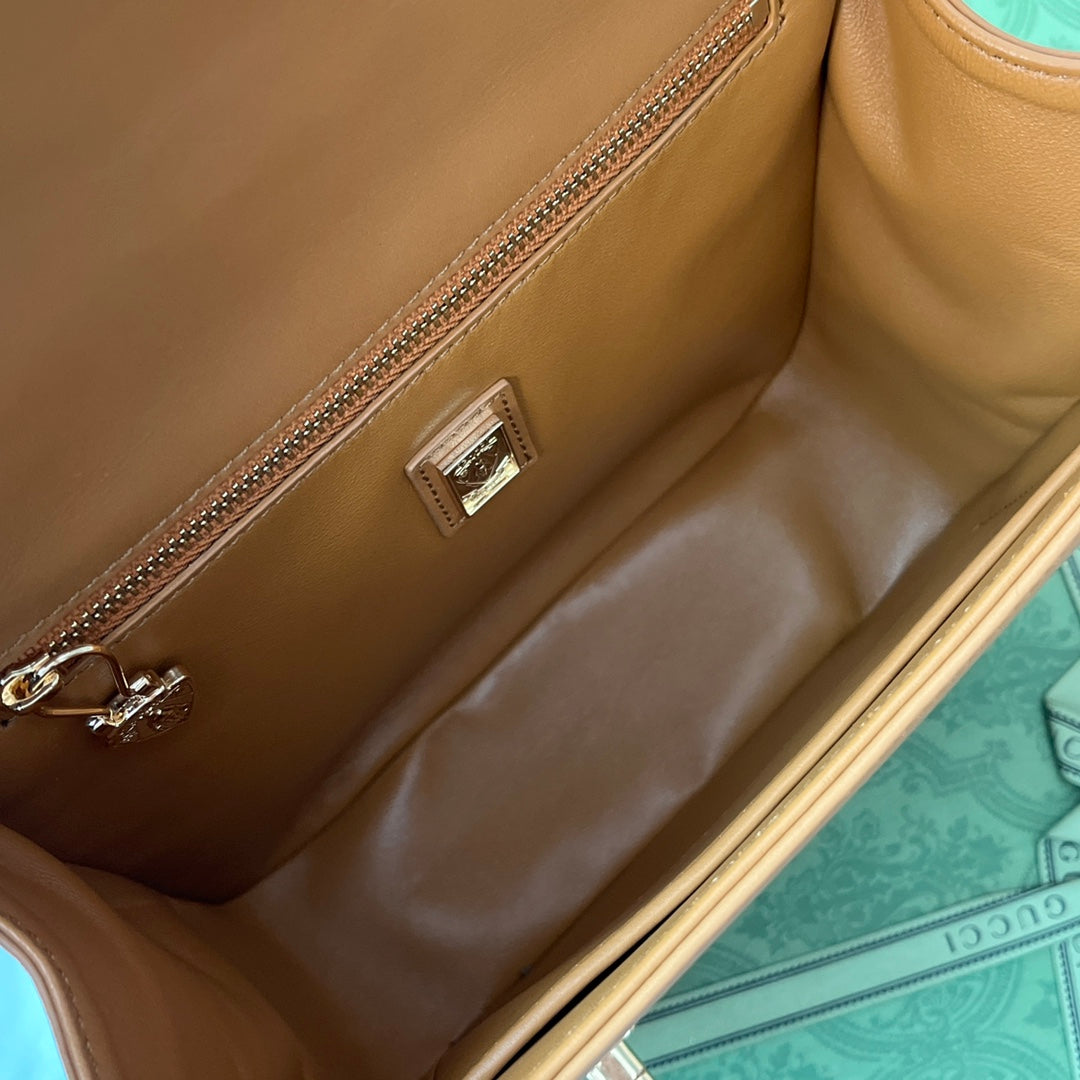 乗馬スタイル ショルダーバッグ 21インチ ブラウンカーフスキン ゴールド金具