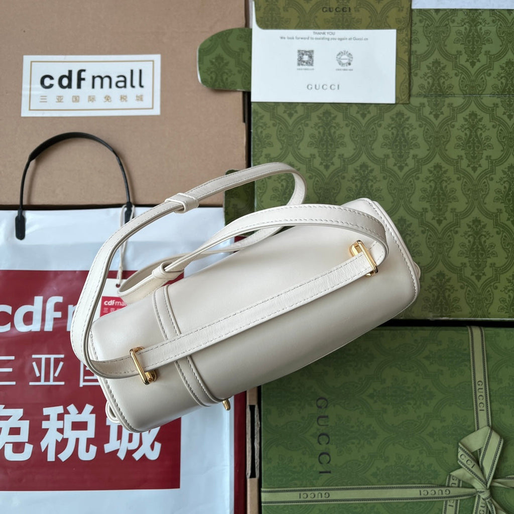 乗馬スタイル ショルダーバッグ 21インチ ホワイトカーフスキン ゴールド金具