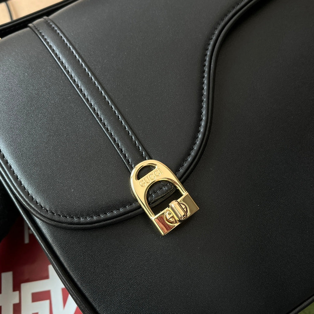 乗馬スタイル ショルダーバッグ 21インチ ブラック カーフスキン ゴールド金具