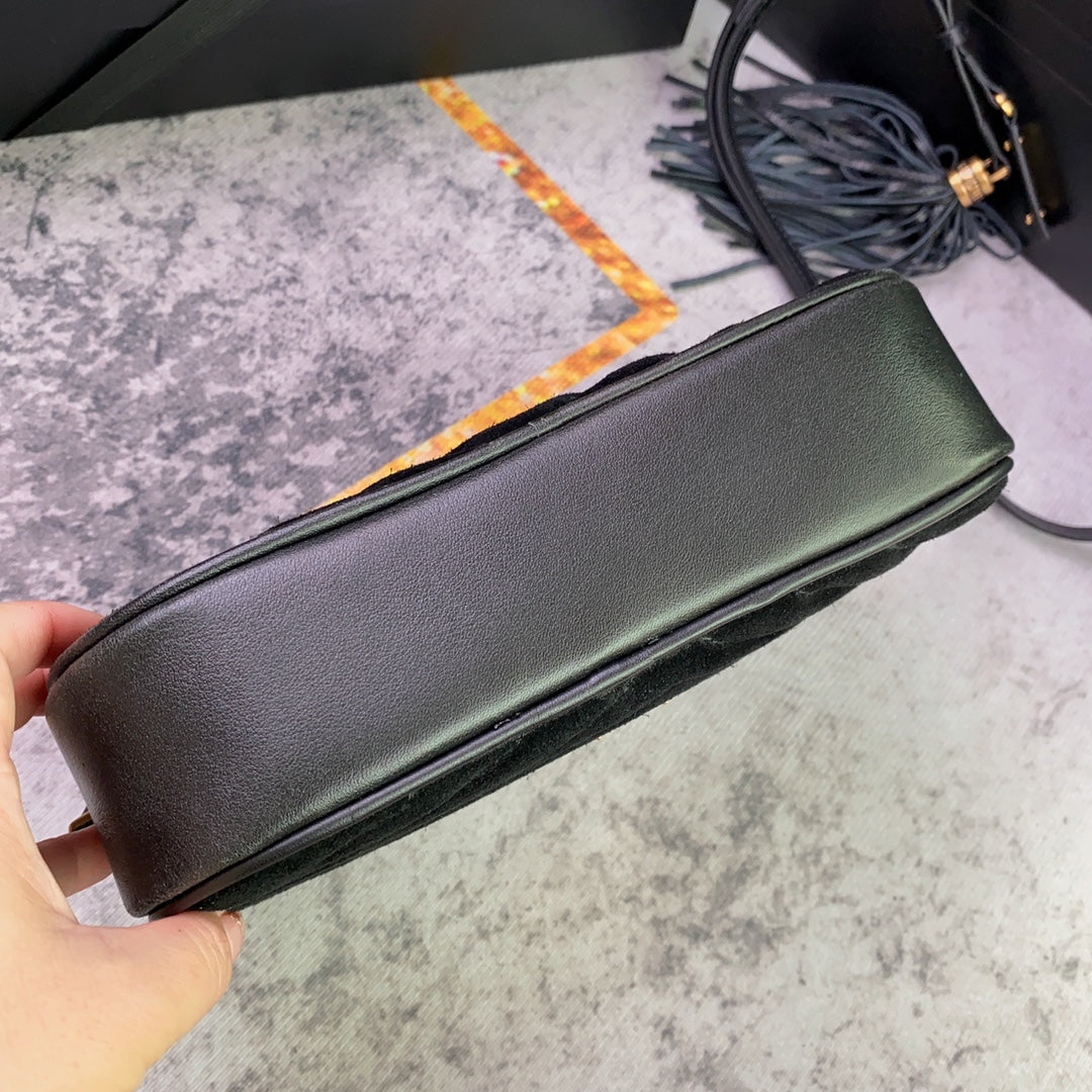 ルー カメラバッグ 23 ブラック スエード＆カーフスキントリム