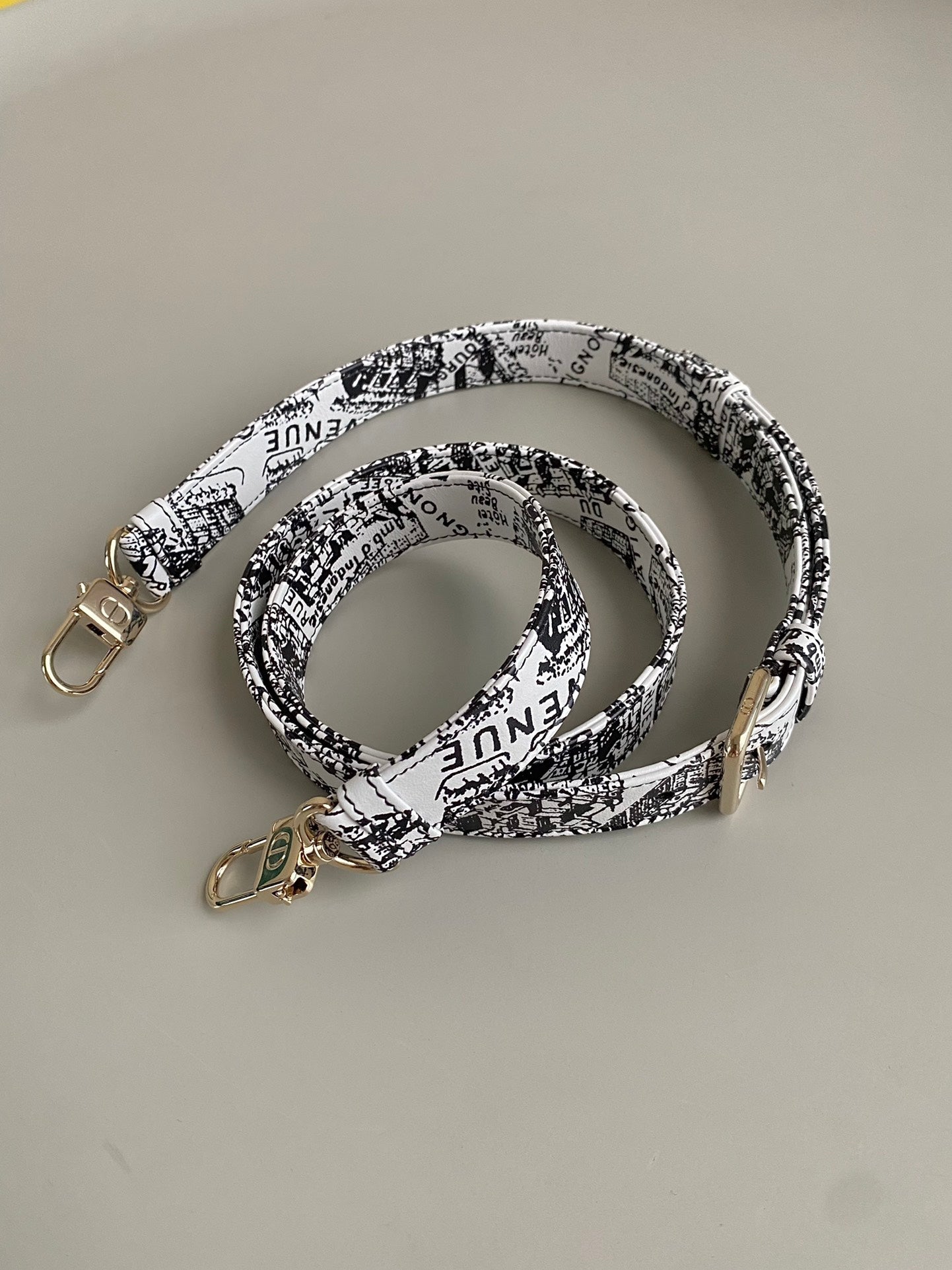 ミディアム D-JOY 26 バッグ（ブラック/ホワイトカーフスキン）