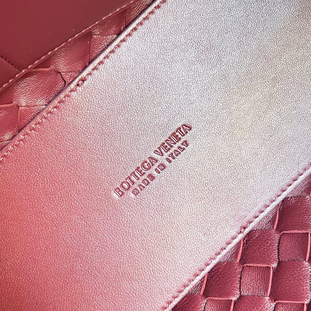 ミディアム アンダモ 32 バーガンディ ラムスキン