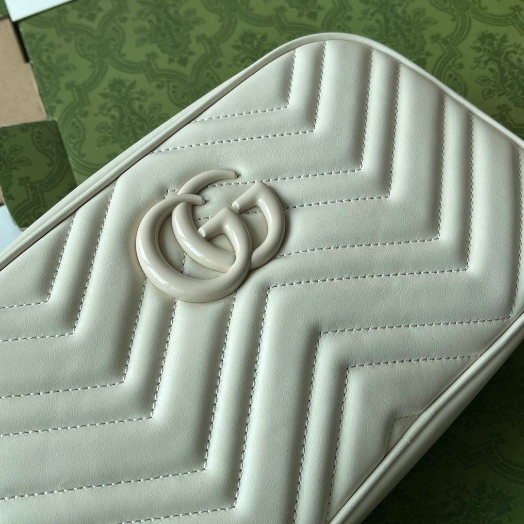 マーモント ショルダーバッグ 24 ホワイトカーフスキン