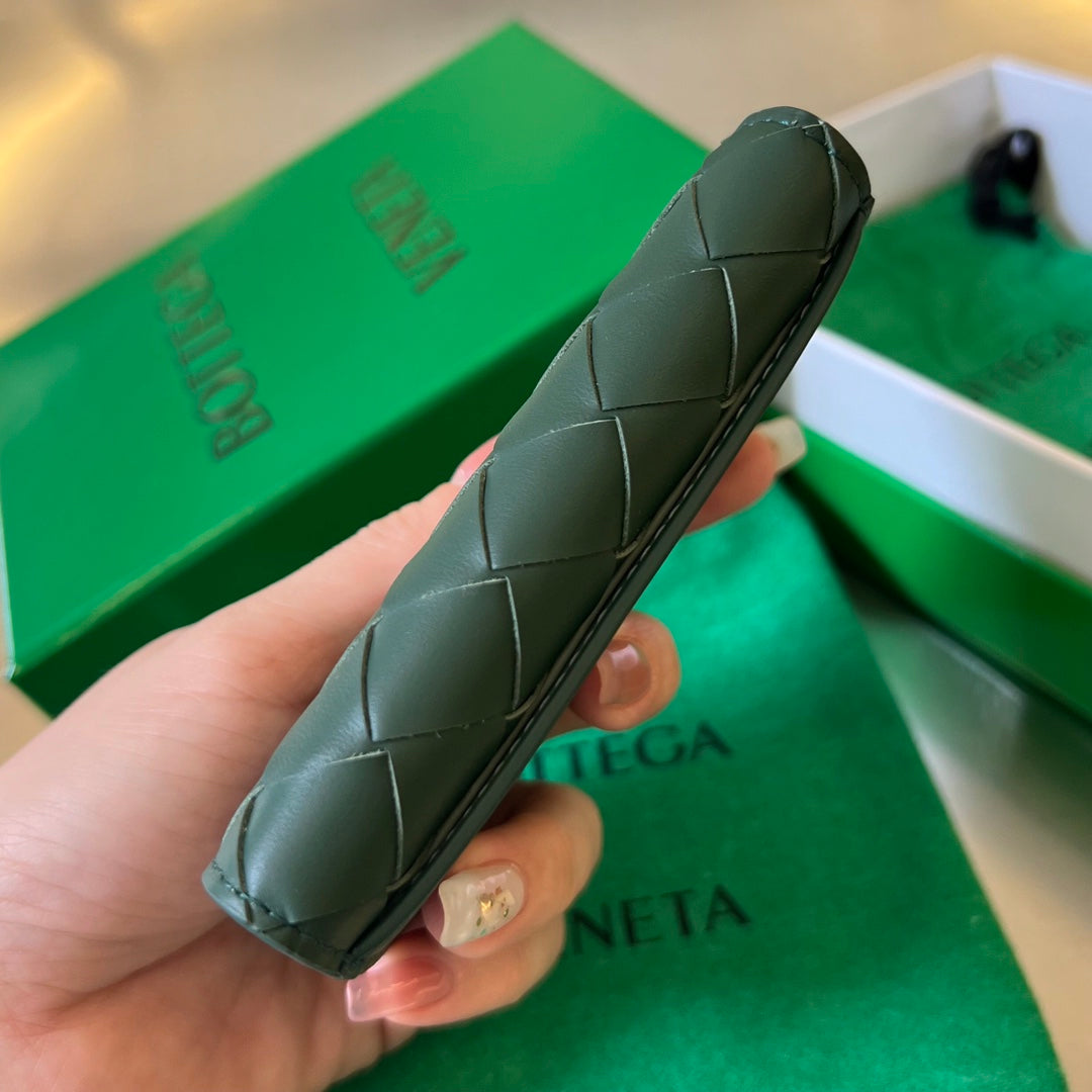 イントレチャート ビジネス 11 エメラルドグリーン カーフスキン カードケース