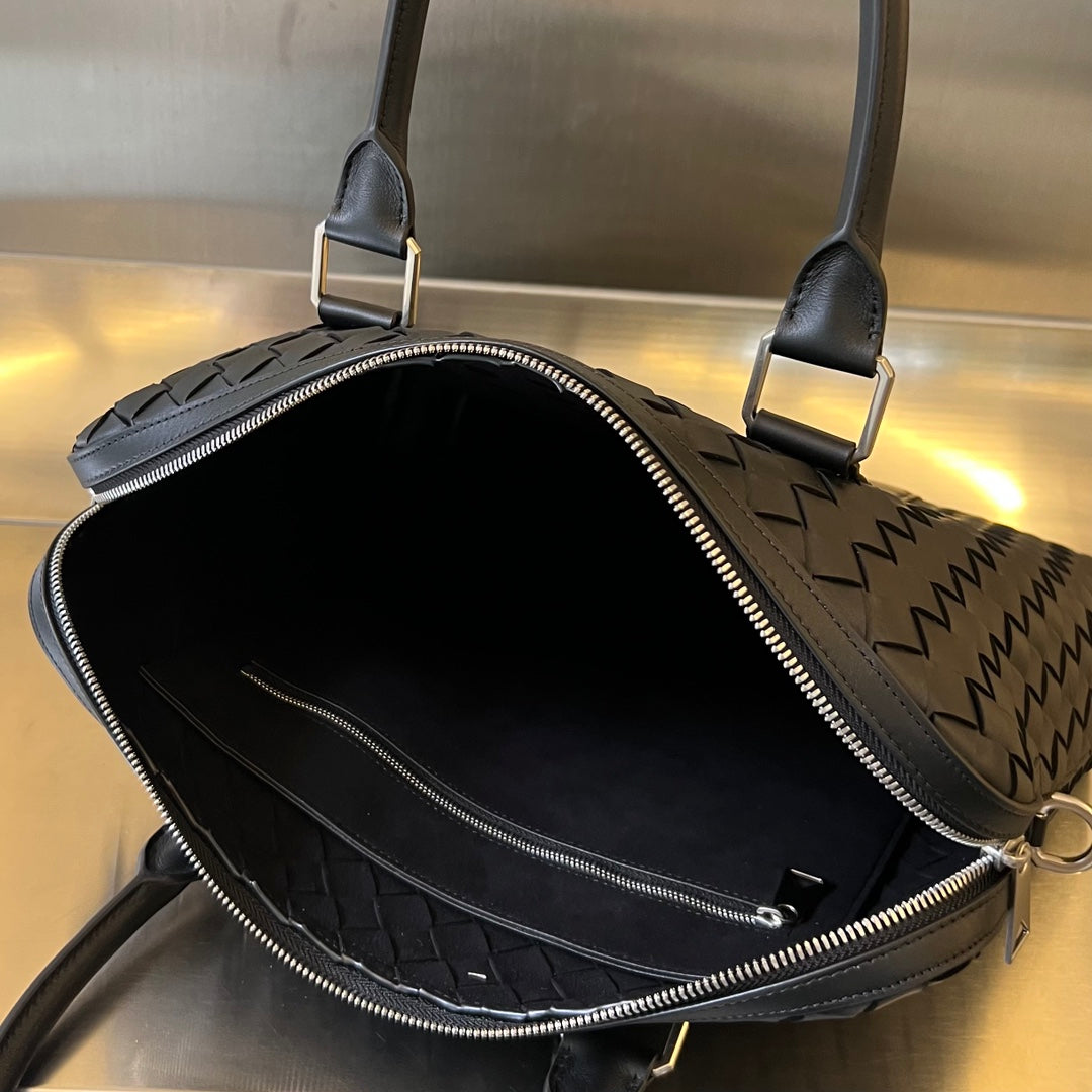 スリム イントレチャート ブリーフケース 36 ブラック カーフスキン