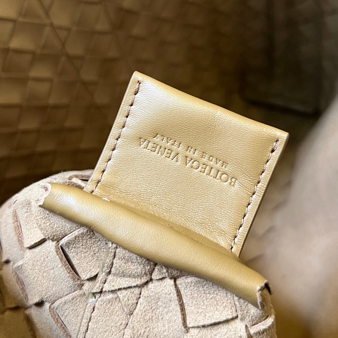 スリム イントレチャート ブリーフケース 36 キャラメルブラウン カーフスキン