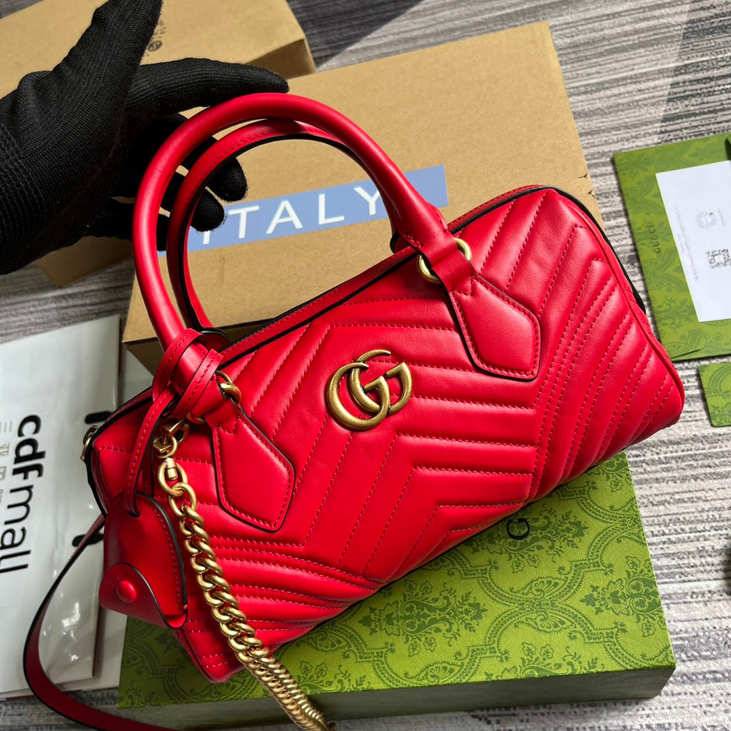 GGマーモント マトラッセ 27 ハンドバッグ チェリーレッド カーフスキン