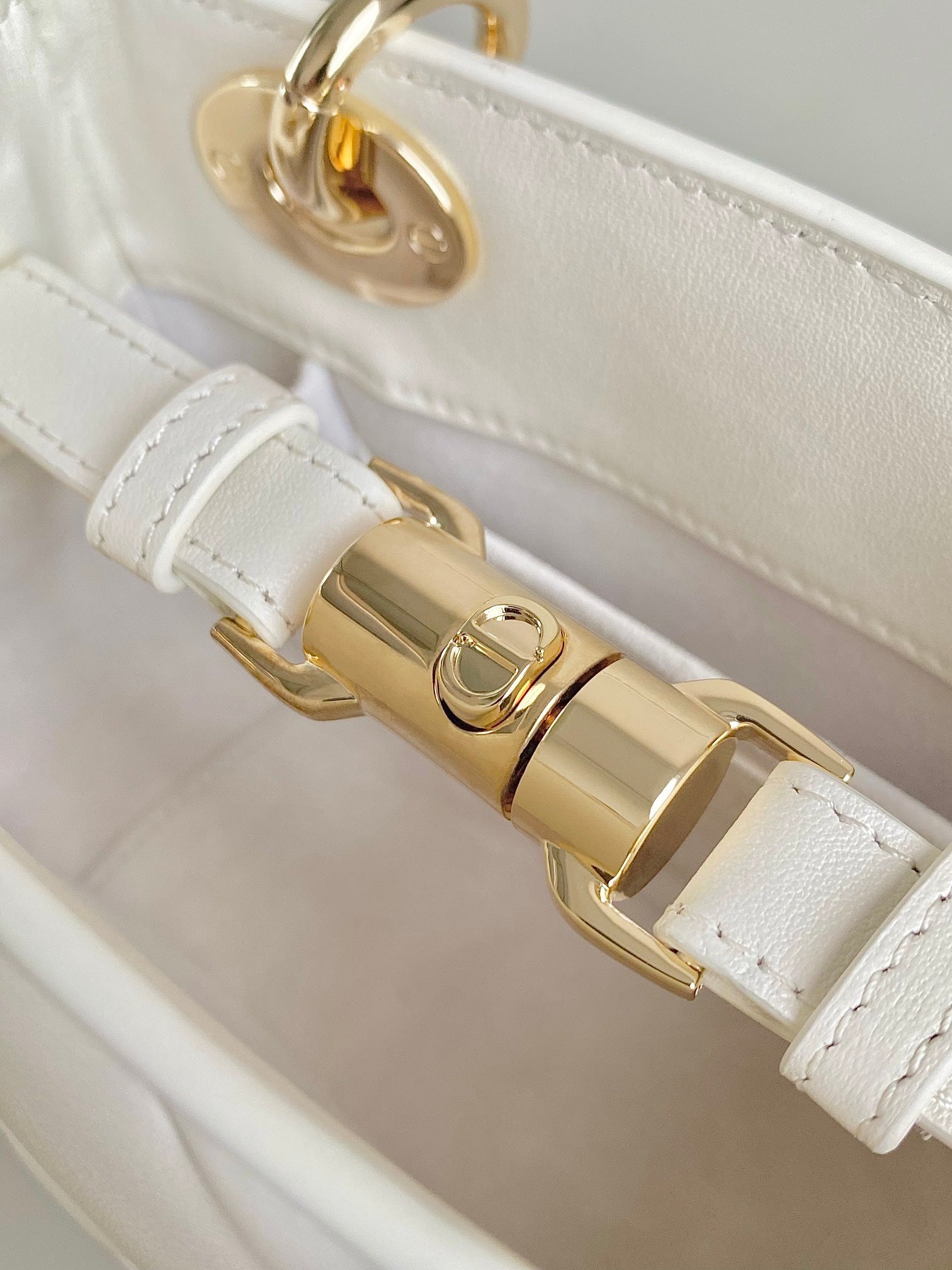 ミニ レディ 19 ホワイト ラムスキン