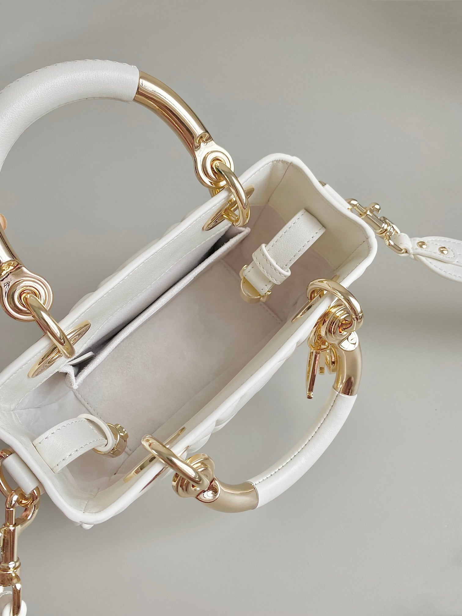 ミニ レディ 19 ホワイト ラムスキン