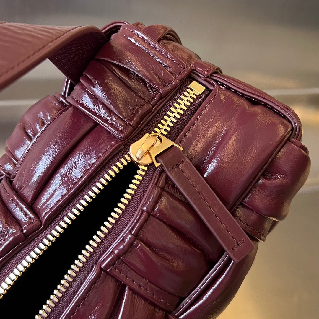 スモールブリックカセット 23インチ ワインレッド ソフトラムスキン