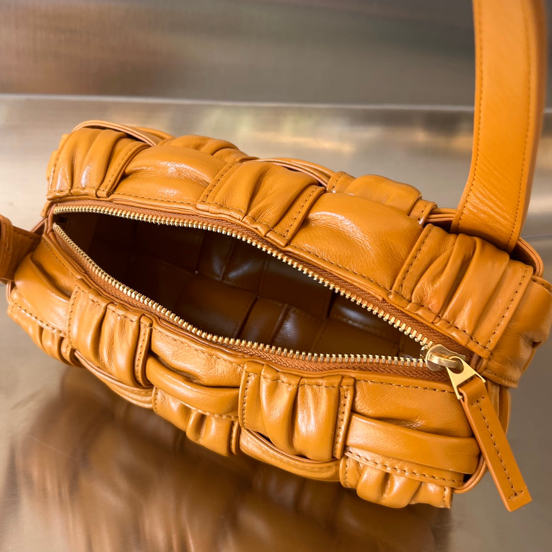 スモールブリックカセット23 サンドストーンオレンジ ソフトラムスキン