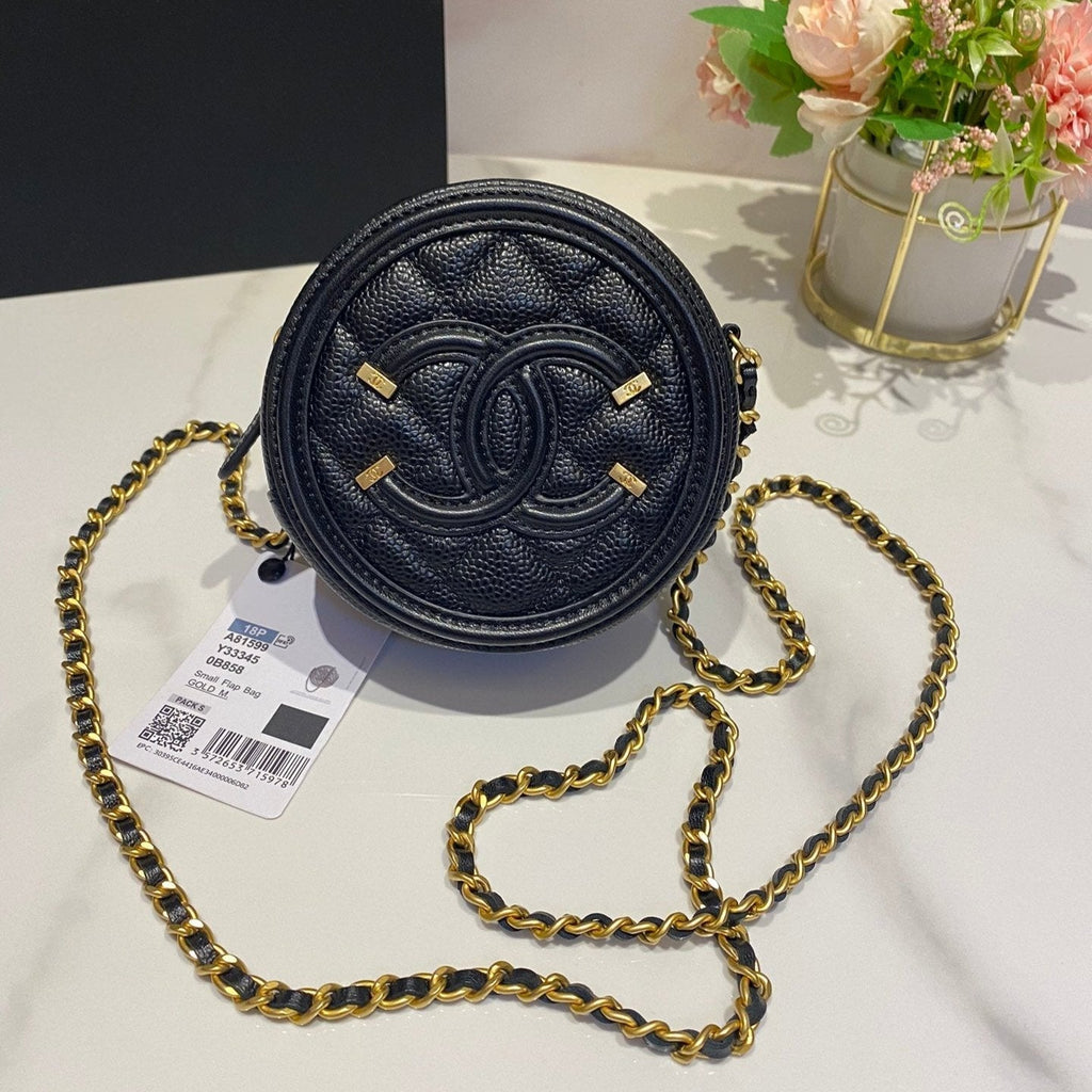 CCミニ 12ラウンドチェーンバッグ（ブラックカーフスキン、ゴールド金具）