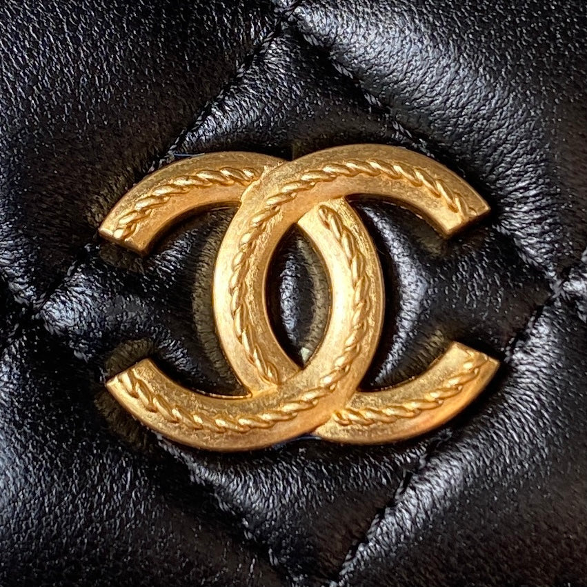 CC MINI 17 BAG IN BLACK CALFSKIN GOLD HARDWARE