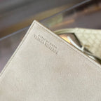 ミディアム ソルスティス 44 ダーククリーム ラムスキン