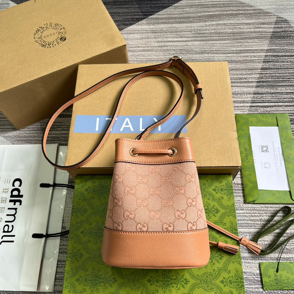 GG オフィディア ミニ 19 バケット ライトピンク キャンバス＆カーフスキン