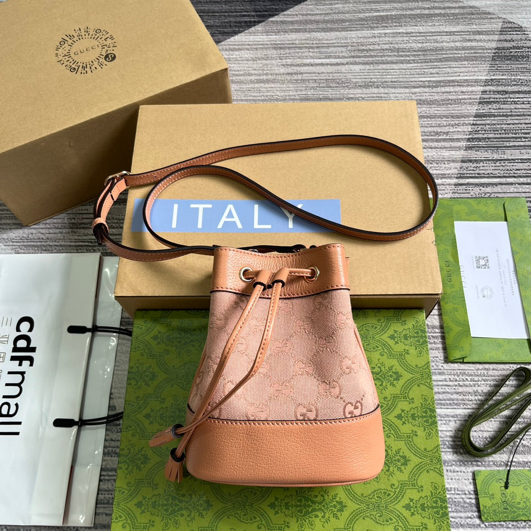 GG オフィディア ミニ 19 バケット ライトピンク キャンバス＆カーフスキン