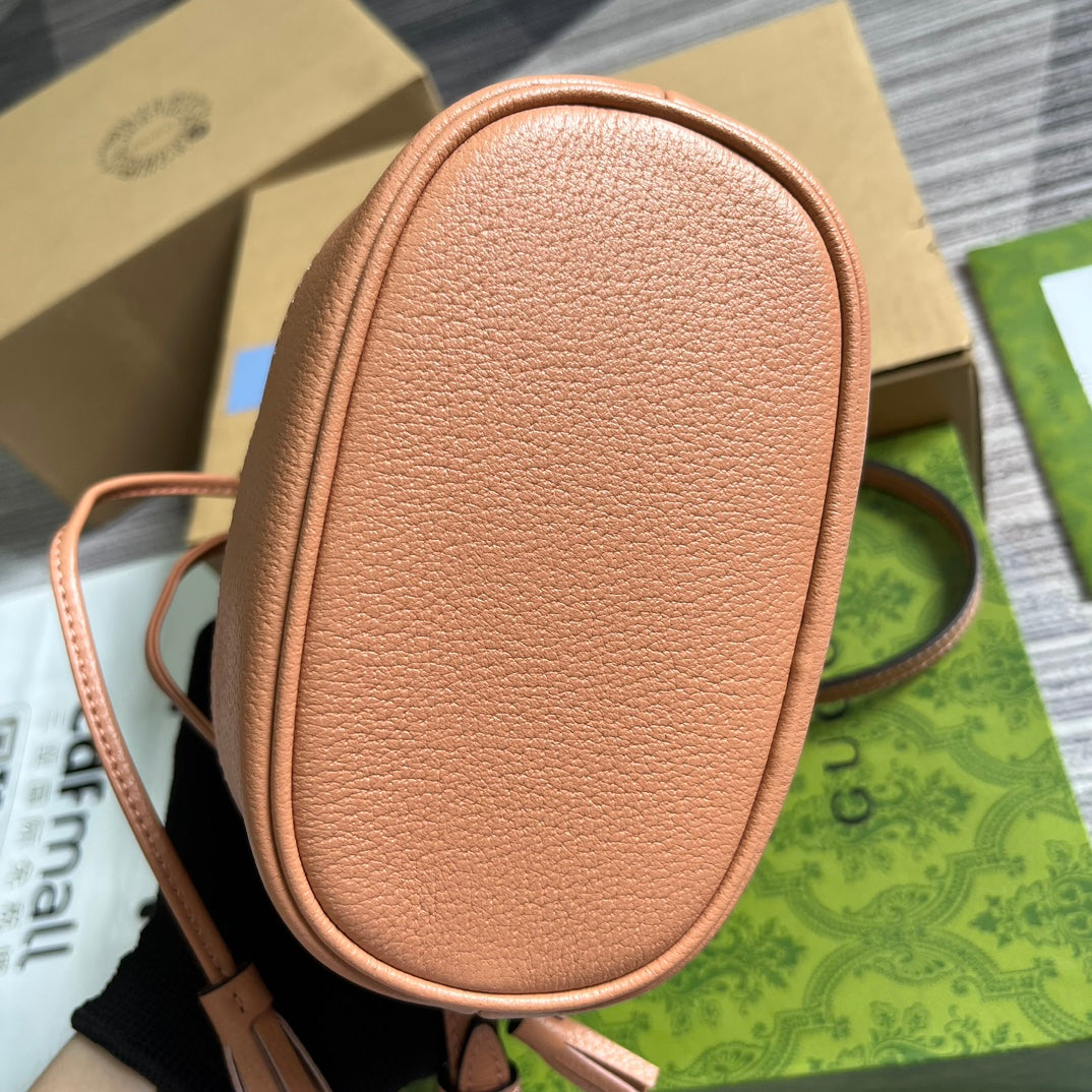 GG オフィディア ミニ 19 バケット ライトピンク キャンバス＆カーフスキン