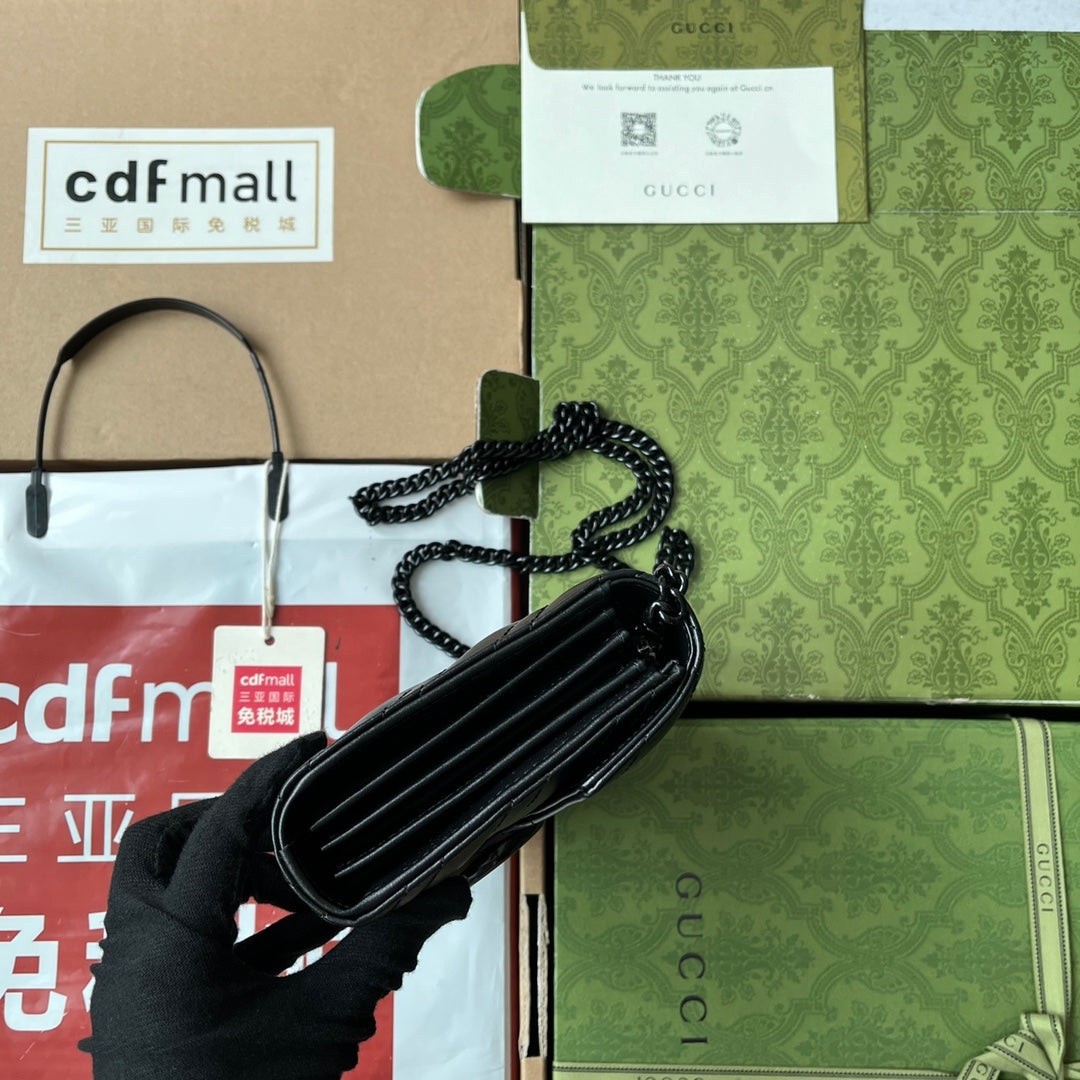 マーモント キルティングハンドバッグ 20 ブラックカーフスキン