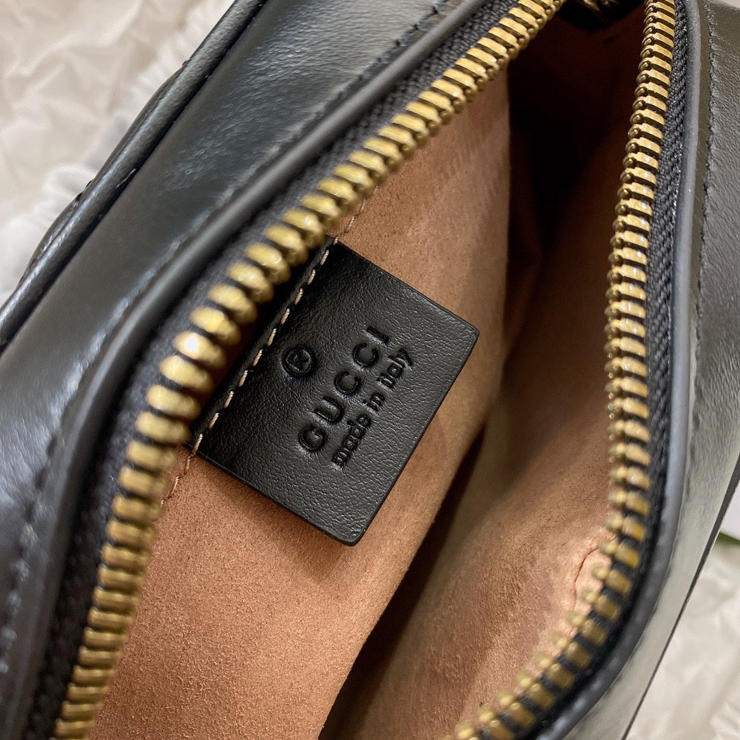 GGミニ18 マーモント マトラッセ ブラック カーフスキン ゴールドロゴ