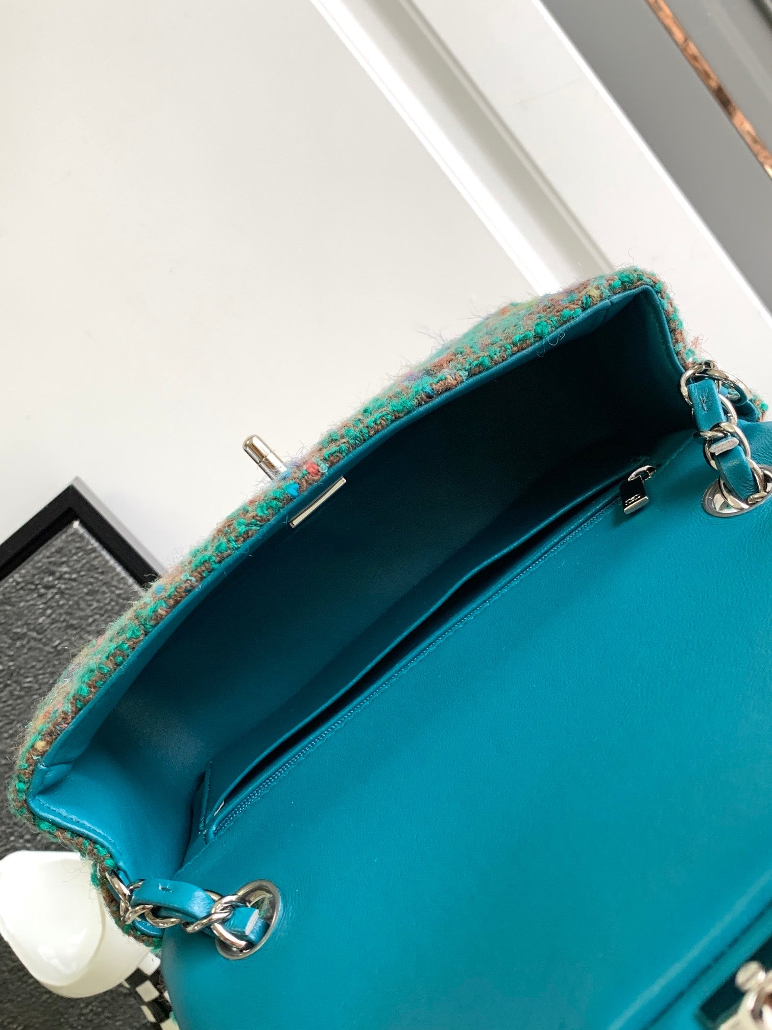 CC ミディアム 20 クラシックバッグ（グリーンフォレストウールツイード）