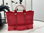 CC DEAUVILLE LARGE 38 TOTE BAG IN CHERRY RED CANVAS WITH WHITE LOGO