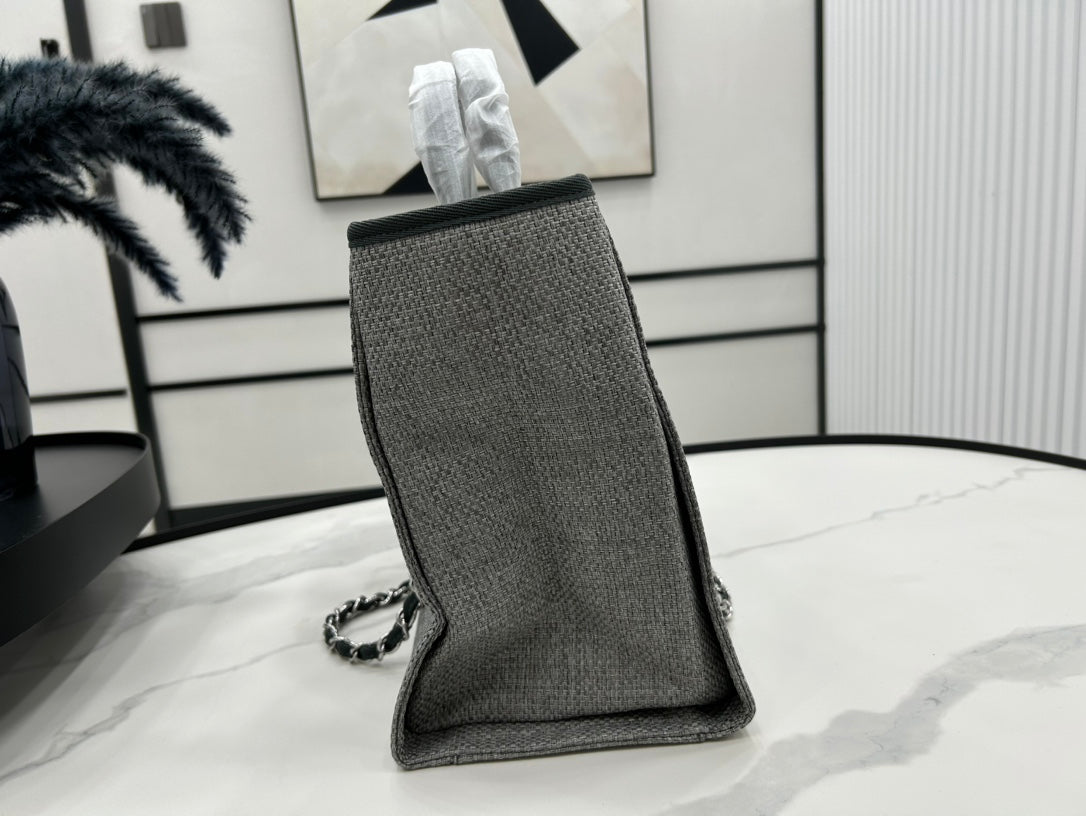 CC DEAUVILLE ラージ 38 トートバッグ（グレー キャンバス、ブラック ロゴ入り）