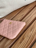 CC CLASSIC SMALL 15 ZIPPED POUCH IN LIGHT PINK GRAINED CALFSKIN