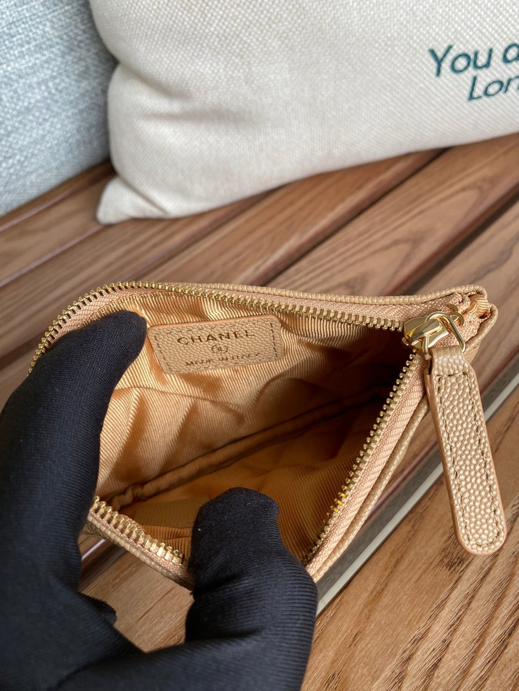 CCクラシック スモール 15 ジップポーチ（ダークベージュ グレインカーフスキン）