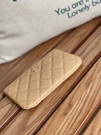 CCクラシック スモール 15 ジップポーチ（ダークベージュ グレインカーフスキン）