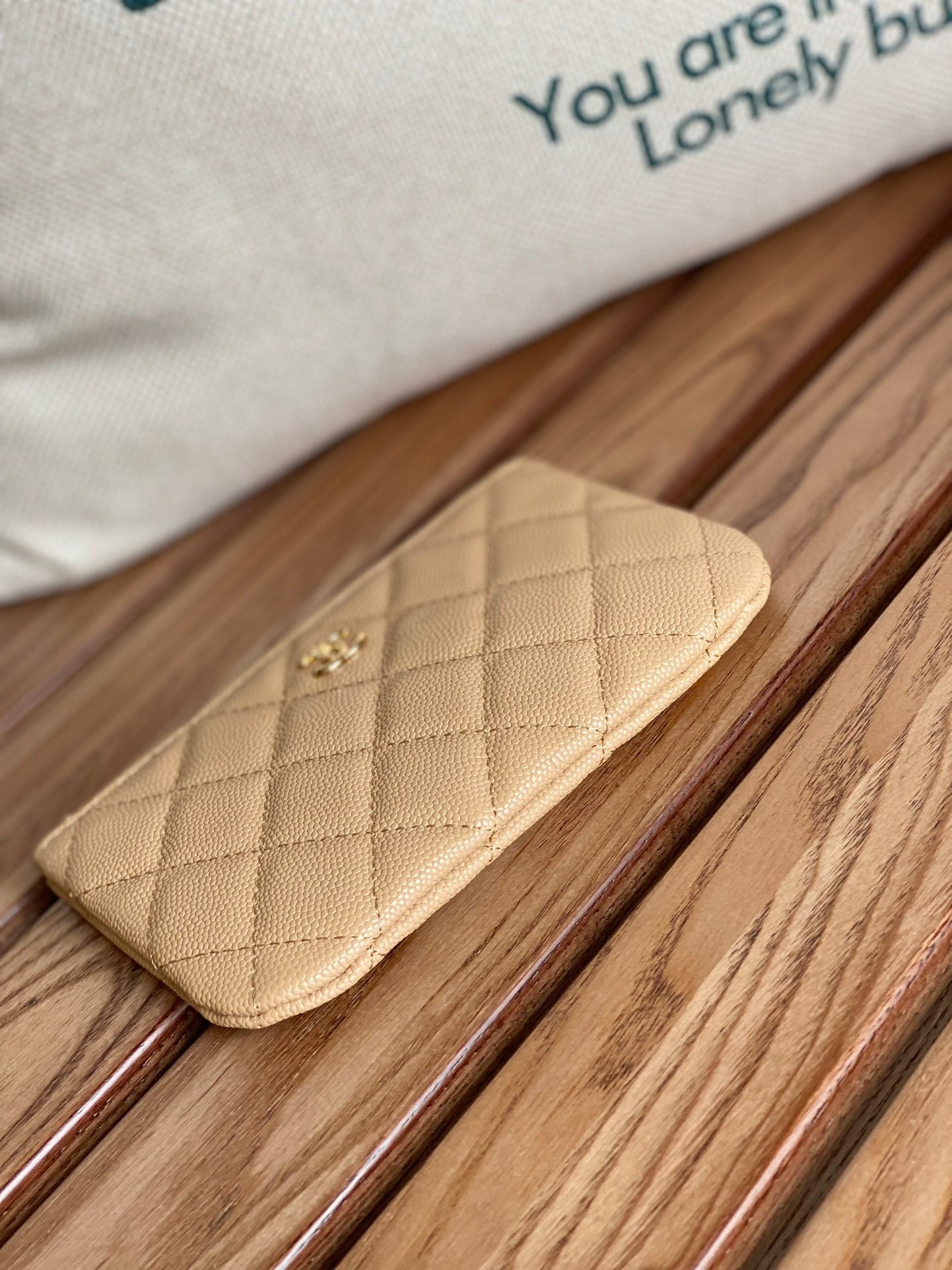 CCクラシック スモール 15 ジップポーチ（ダークベージュ グレインカーフスキン）