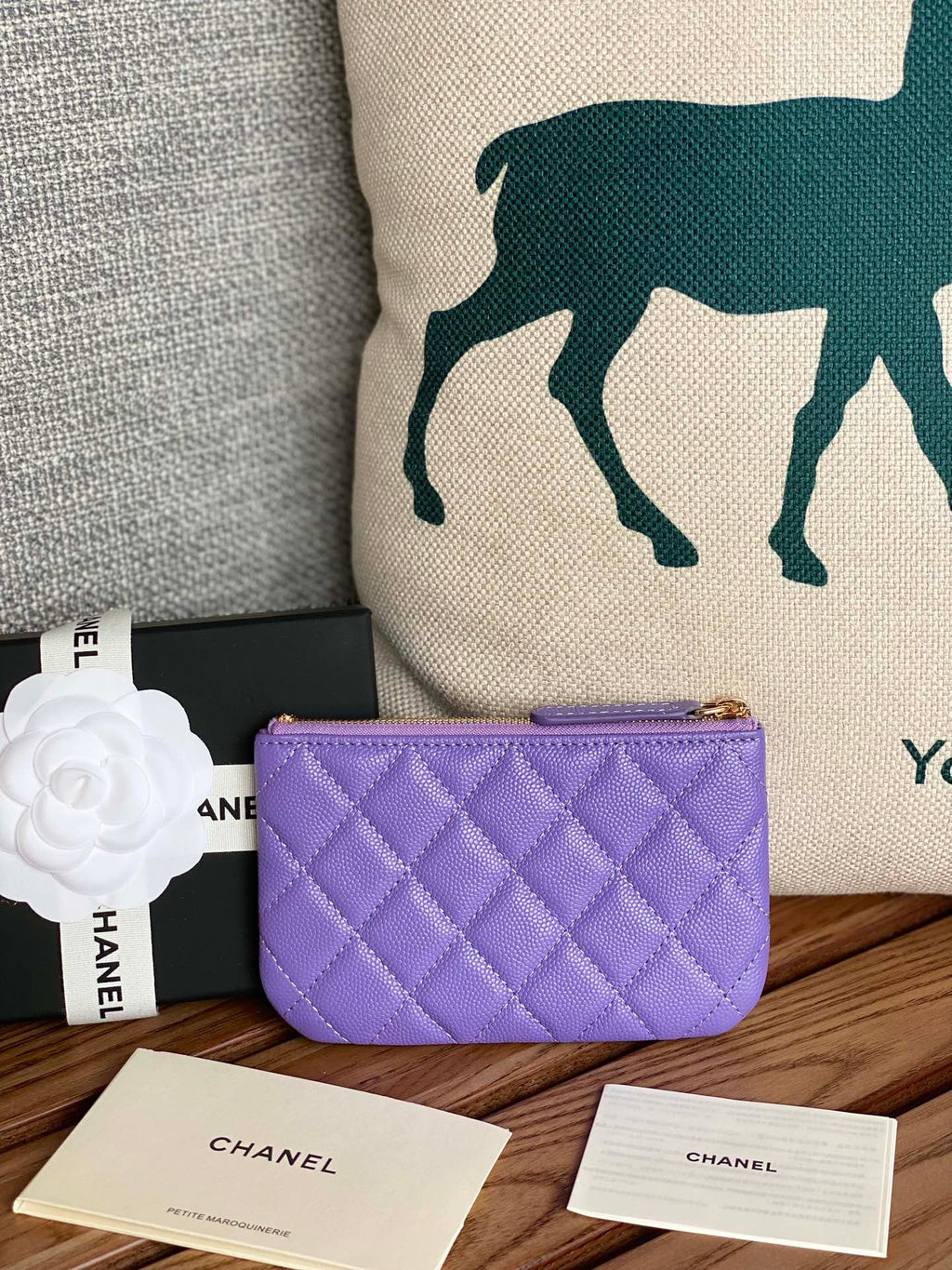 CC CLASSIC SMALL 15 ZIPPED POUCH IN AMETHYST PURPLE GRAINED CALFSKIN