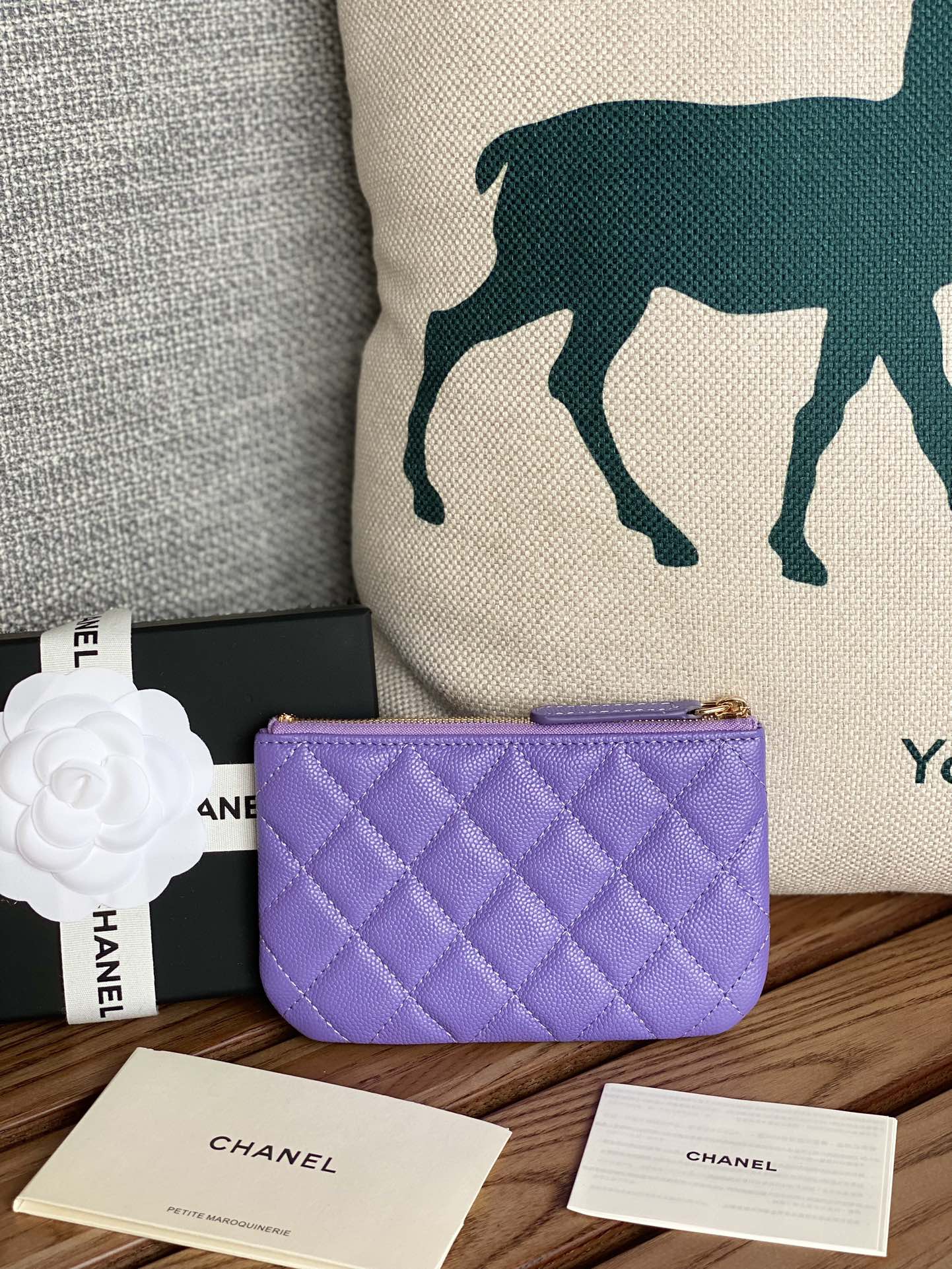 CCクラシック スモール 15 ジップポーチ（アメジストパープル グレインカーフスキン製）