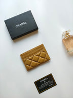 CCカードホルダー 11.2 アンバーグレインカーフスキン ゴールドアイコン