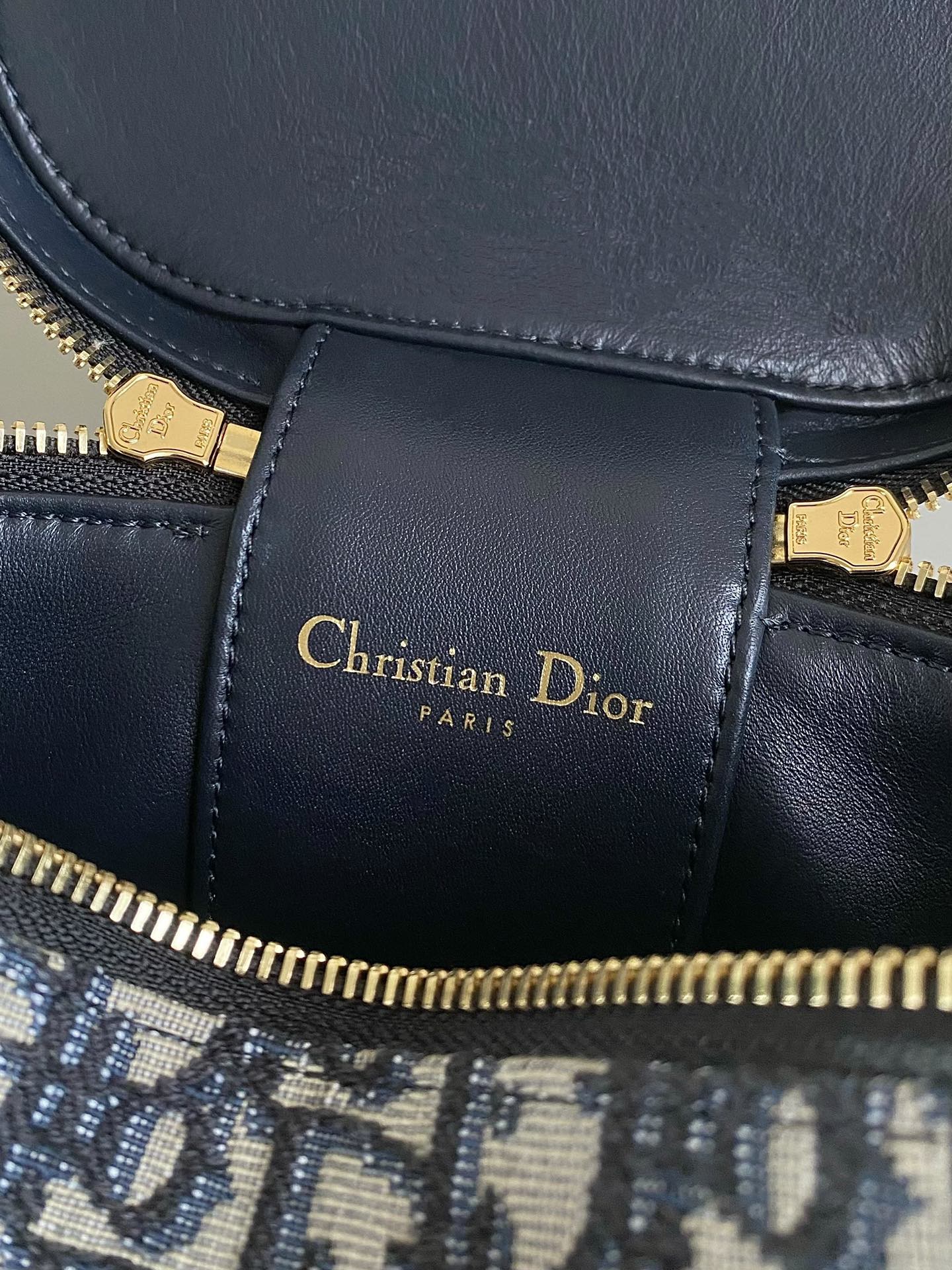 シグネチャー バニティ 16 ブルー オブリーク ジャカード