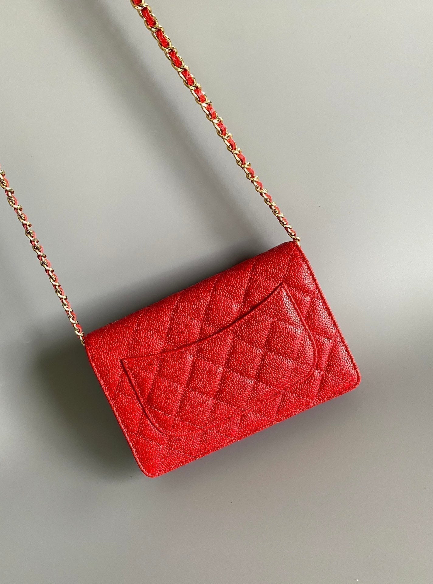 CC WOC 19 レッドキャビア ゴールドハードウェア