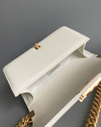 CC ミディアム 25 ボーイバッグ（ホワイトラムスキン、ゴールド金具）