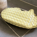 SARDINE 33 WITH CHAIN IN YELLOW CREAM LAMBSKIN