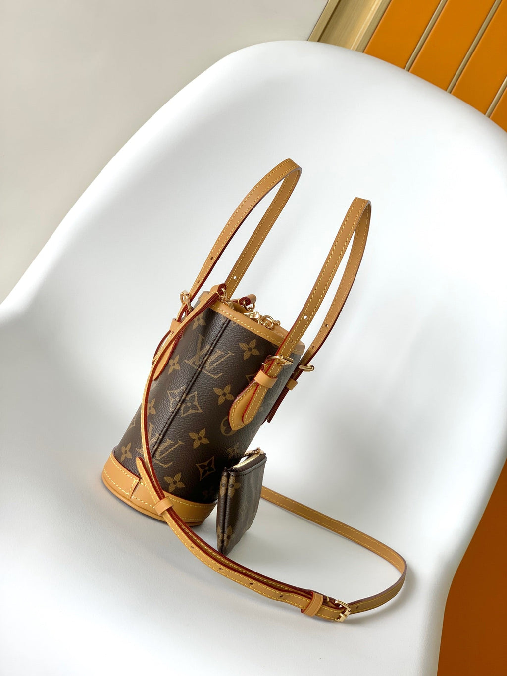 ナノバケット 13 ブラウン モノグラム キャンバス