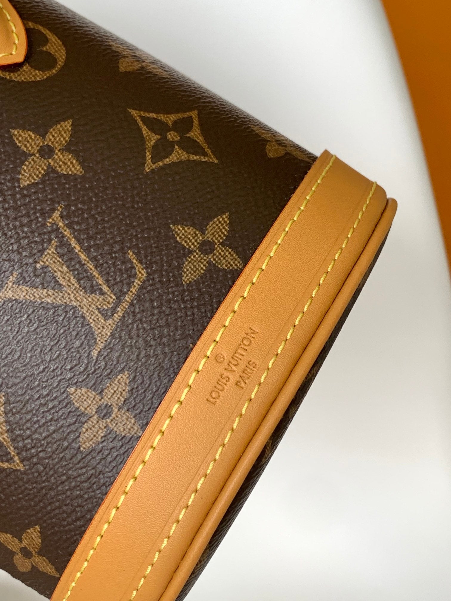 ナノバケット 13 ブラウン モノグラム キャンバス