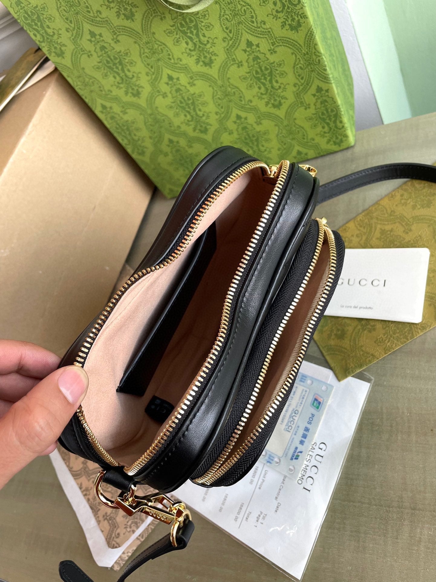 マーモント ハートバッグ 20インチ ブラックカーフスキン ゴールド金具