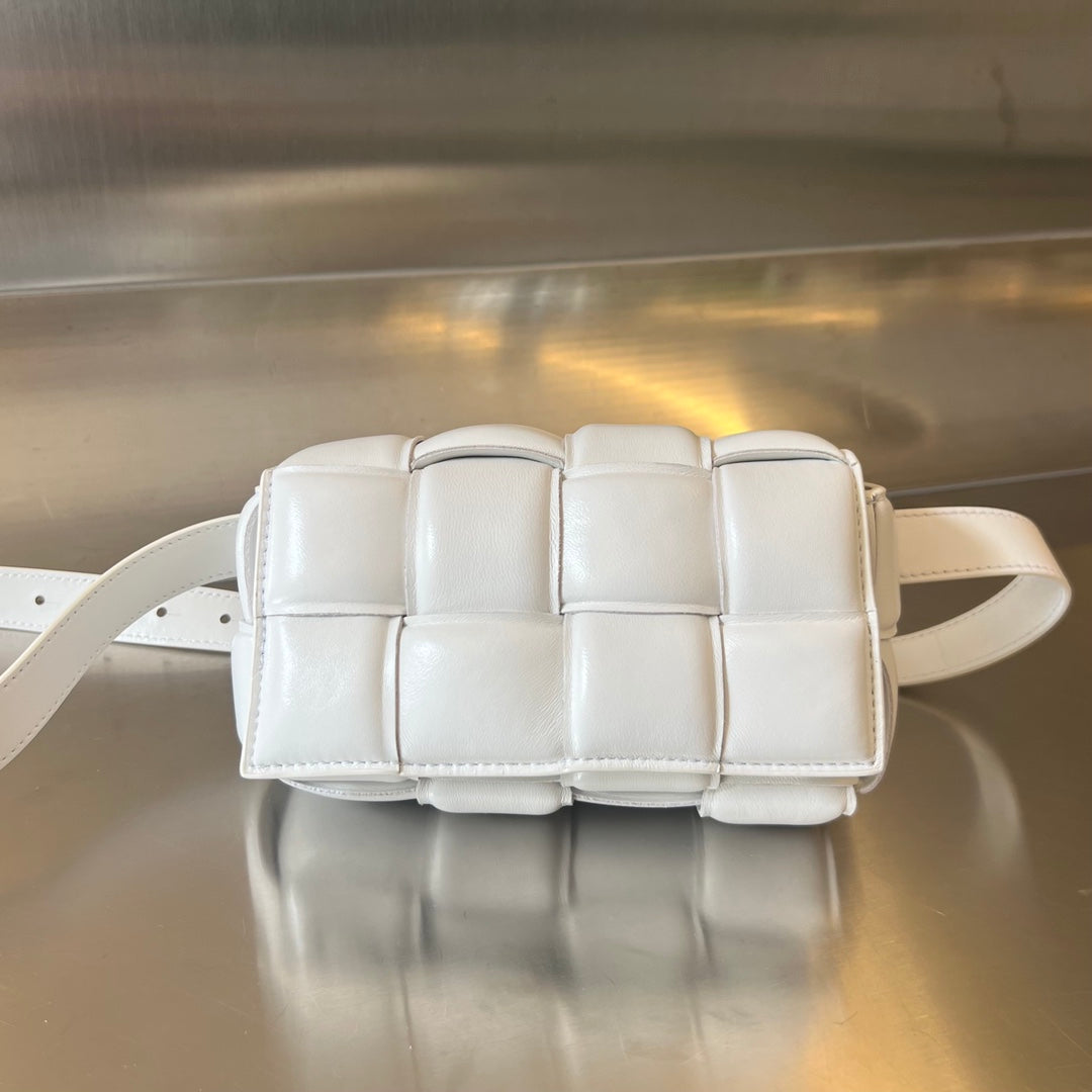 ミニカセット 18インチ ホワイトラムスキン