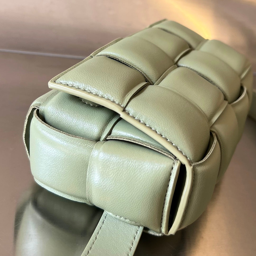 ミニカセット 18インチ ホワイトクリームラムスキン