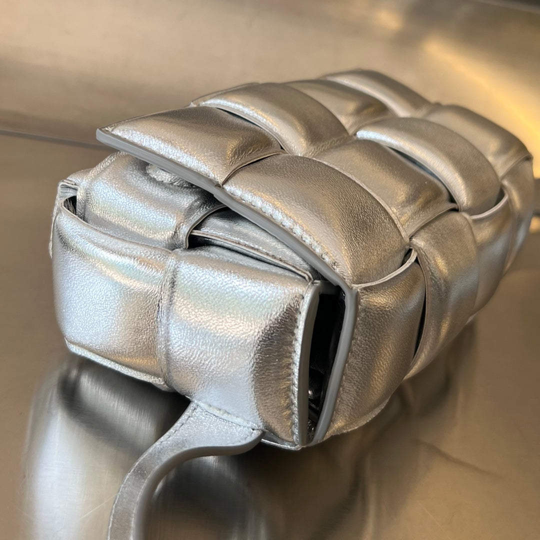 ミニカセット 18インチ シルバー ラムスキン