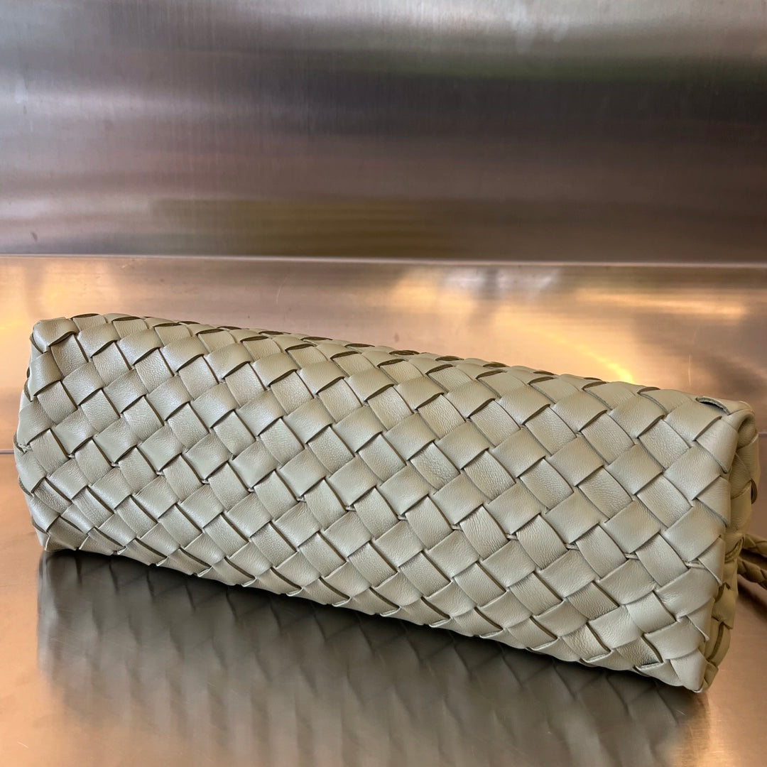 SMALL ANDIAMO 29 エクリュベージュラムスキン