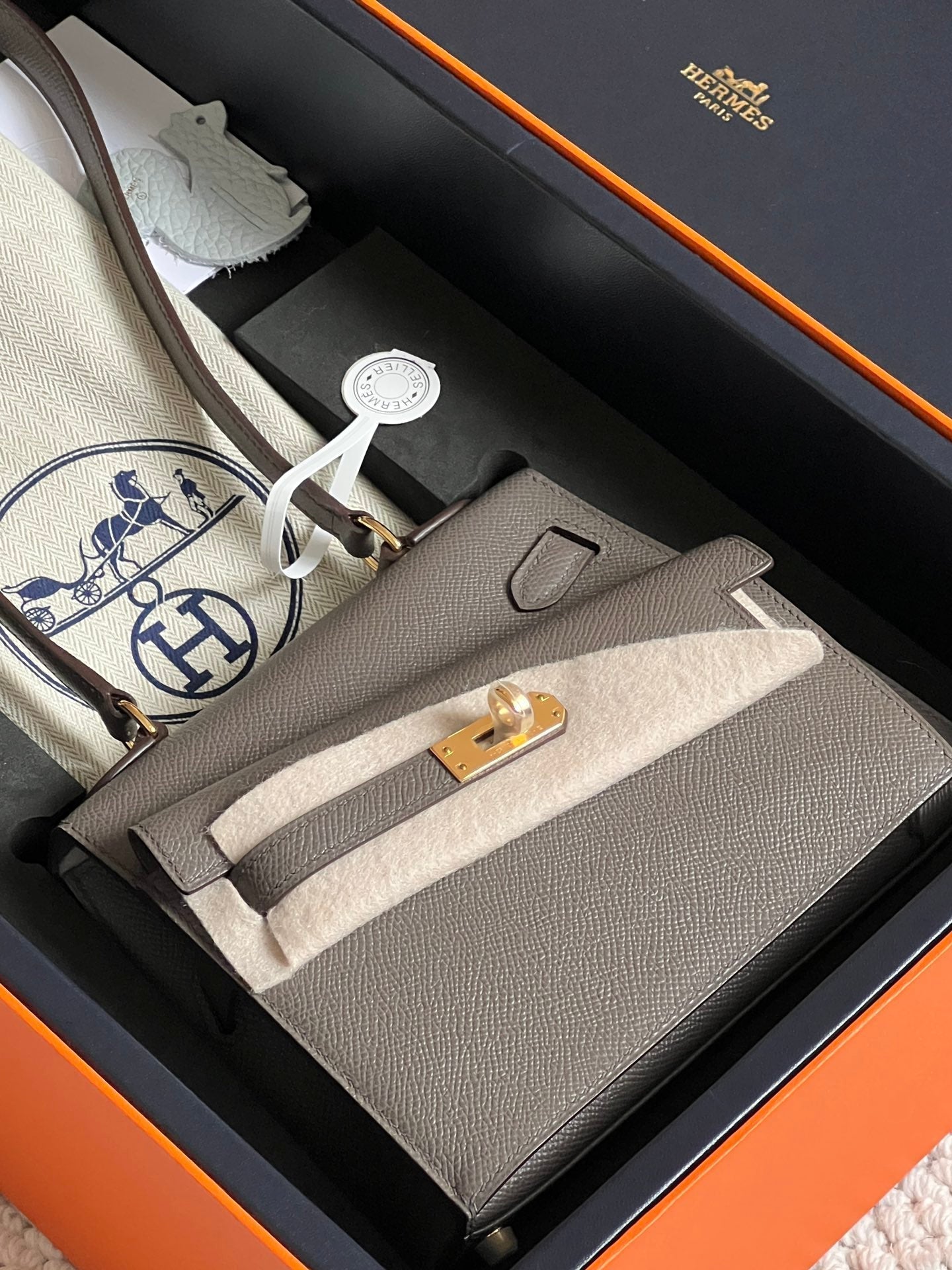 ケリー デソルドレ 20 ミディアムブラウン エプソムレザー ゴールド金具