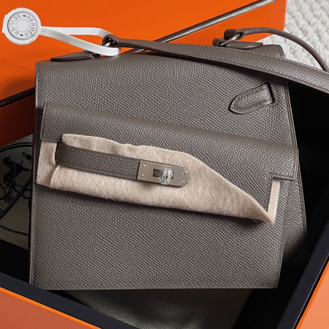 ケリー・デソルドレ 20 ウェンジブラウンエプソムレザー、シルバー金具